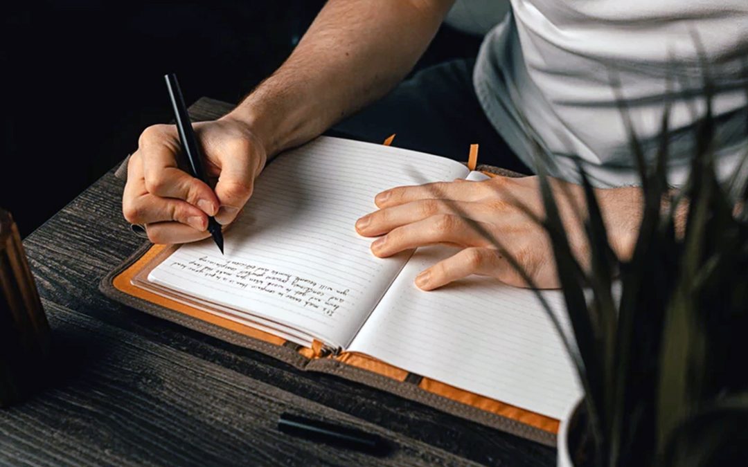 How the Ritual of Journaling Can Create Clarity